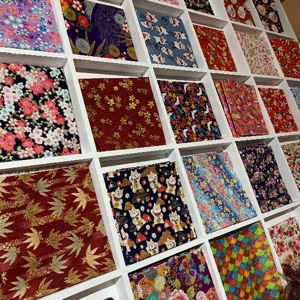 Atelier Couture Boule De Glace, Mercerie Et Tissus Du Monde