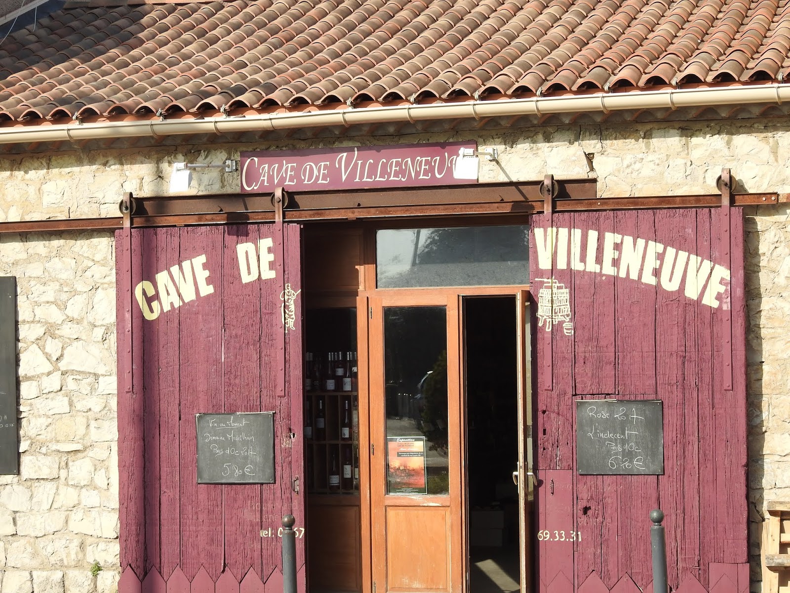 Cave De Villeneuve