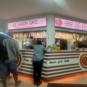 Le Lagon Café