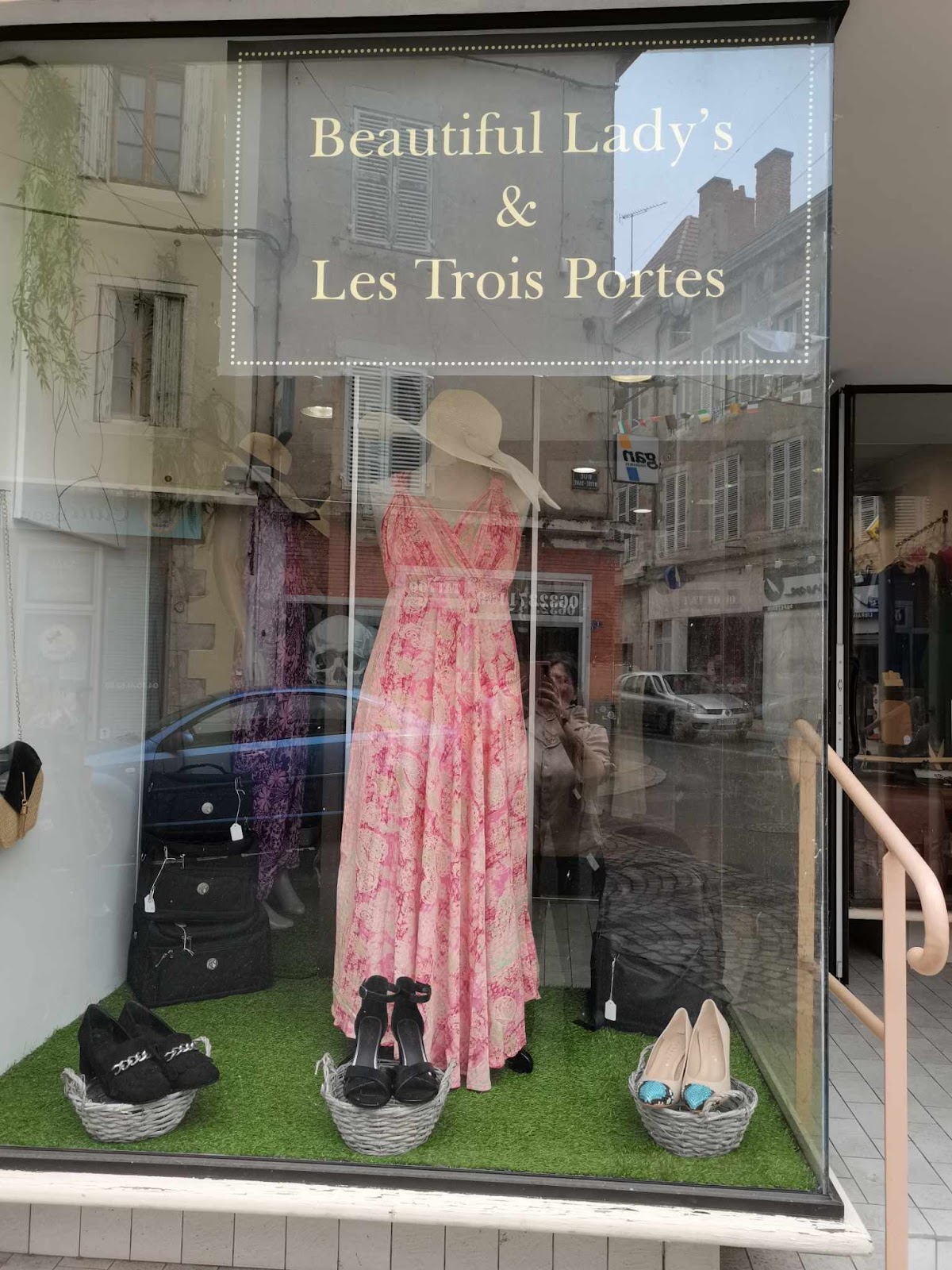 Beautiful Lady's & Les Trois Portes