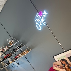 Emme Salong - Negler By Els Merli