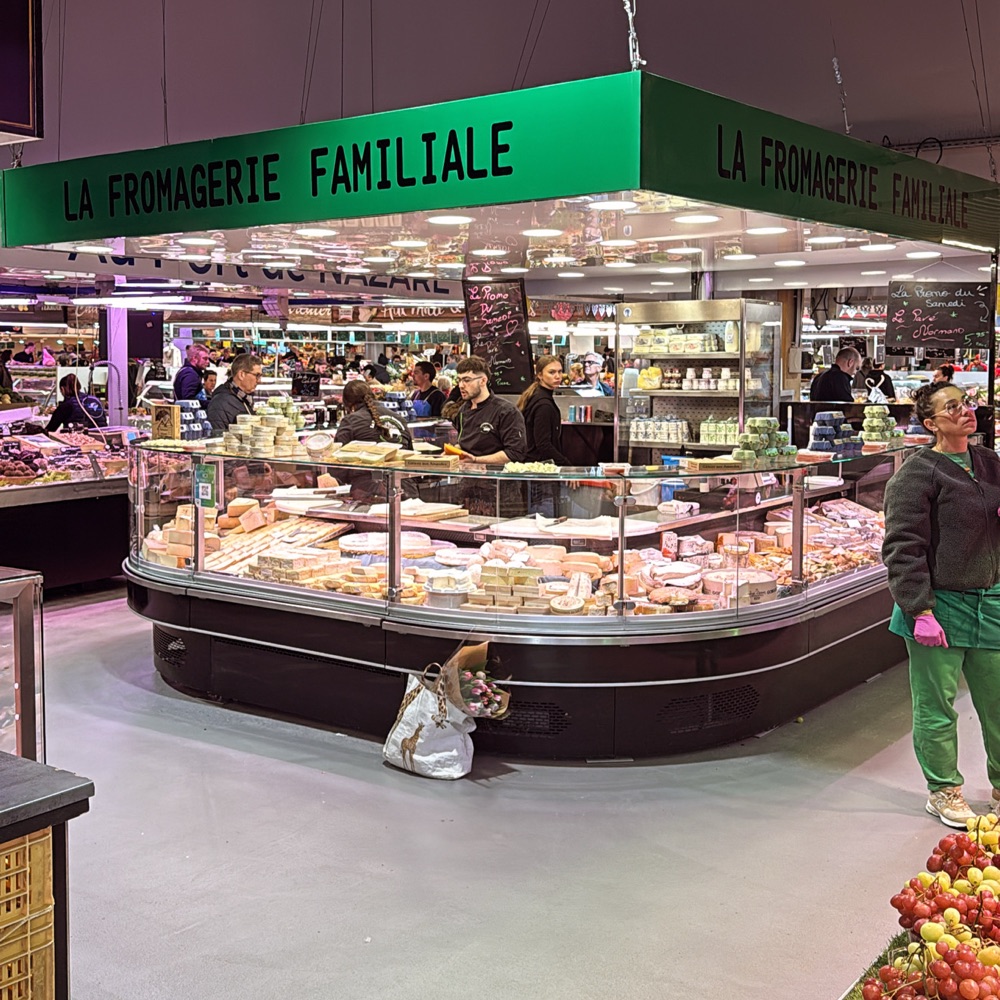 Grande Réouverture De La Halle Couverte, La Fromagerie Familiale