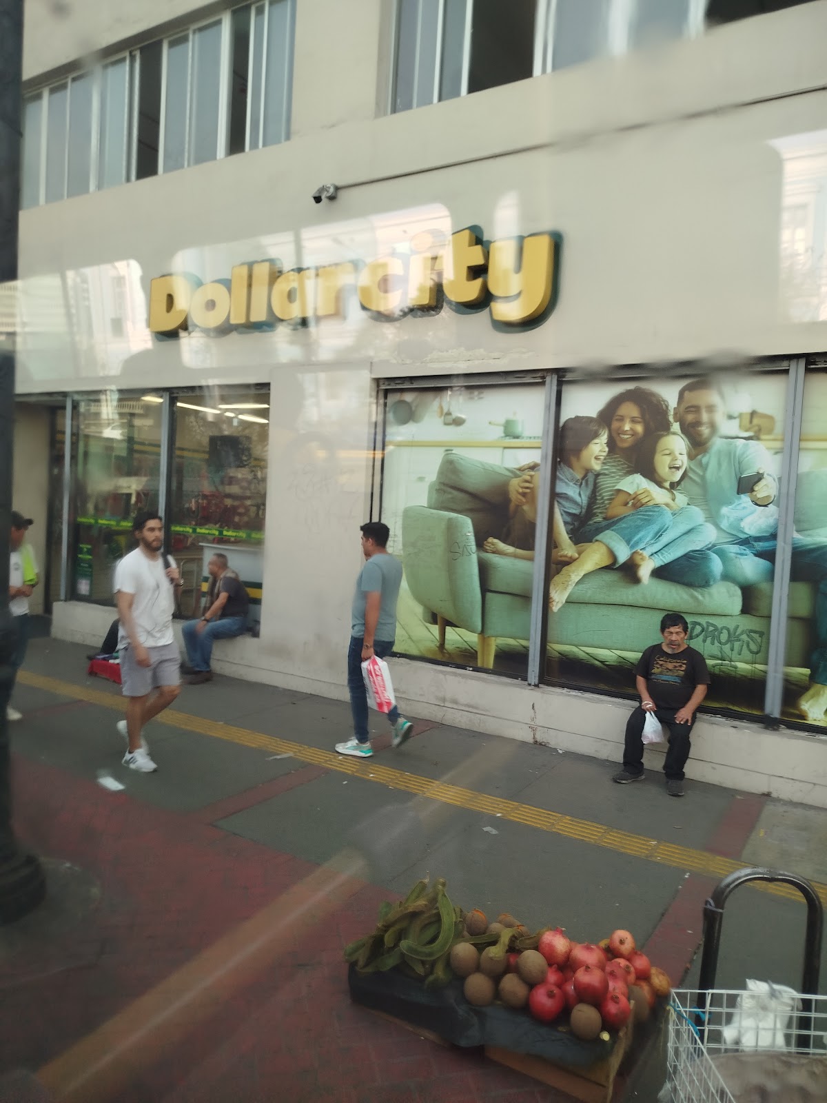 Dollarcity Alfonso Ugarte