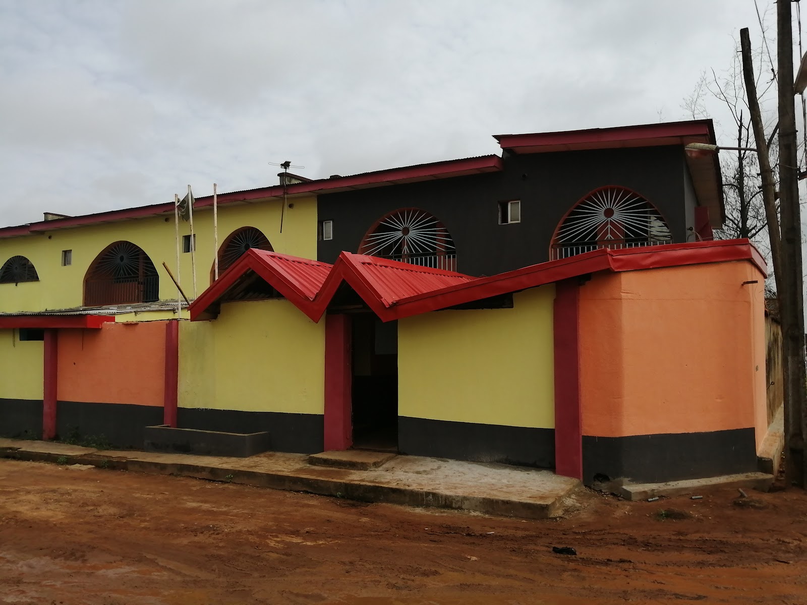 Messiah Praise College, Onibudo Via Akute