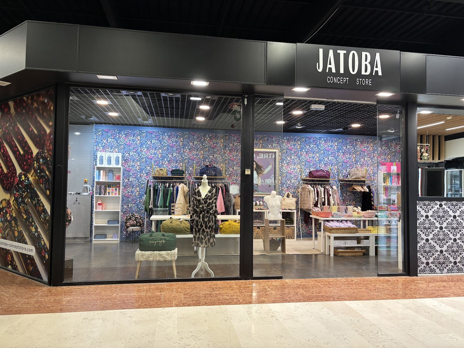 Jatoba Concept Store