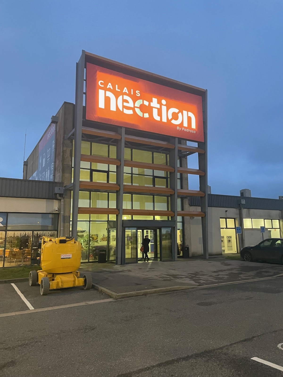 Nection Calais (Truck Parking)