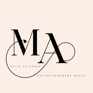 Esthetiquement Belle/Nails Evidence 