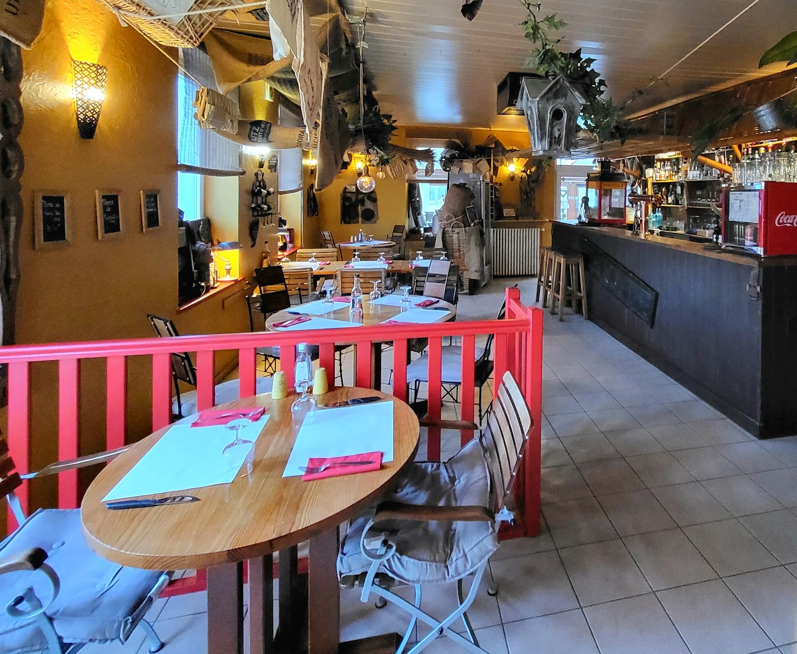 Restaurant La Girafe Pizzeria Au Feu De Bois