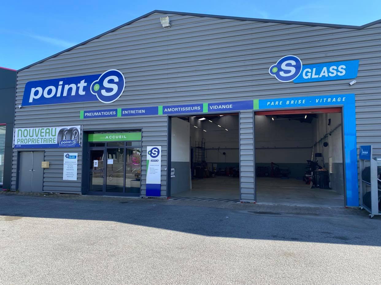 Point S - Coignières (Thimax Atelier)