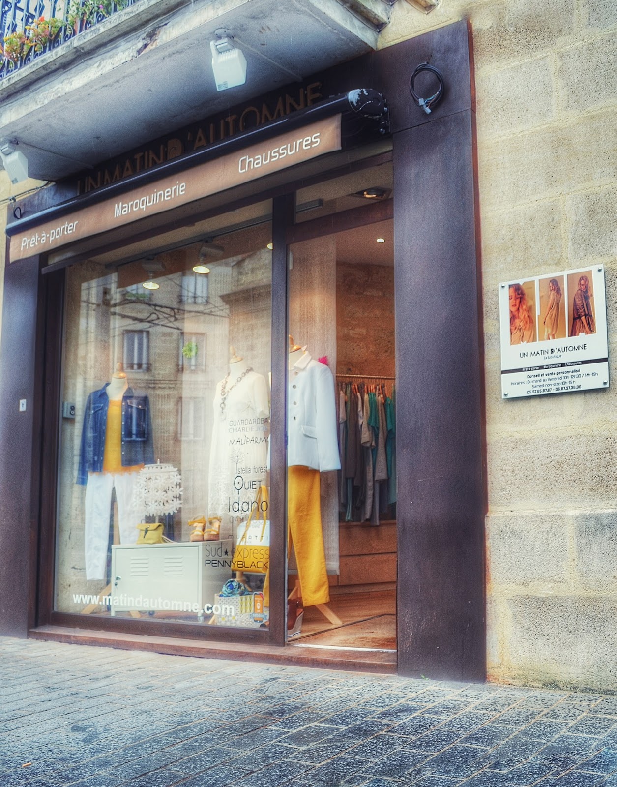 Un Matin D'automne La Boutique - Shopping Et Relooking À Bordeaux